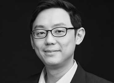 Lau Kiat Wee, Director lawyer